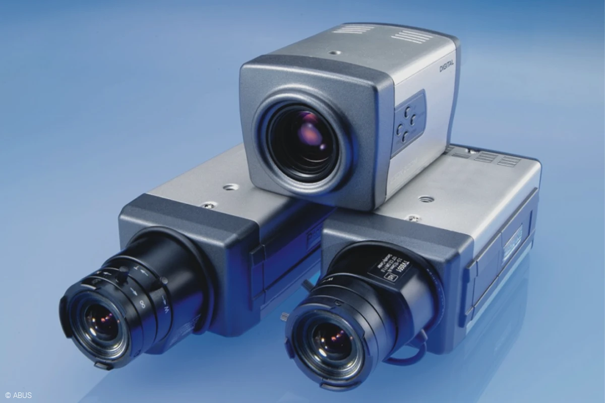 Alcuni registratori di videosorveglianza © ABUS