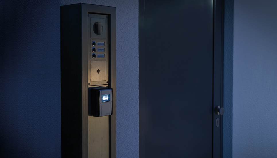 Lätt att använda även i mörker - KeyGarage med LED-belysning © ABUS Lätt att använda även i mörker - KeyGarage med LED-belysning © ABUS
