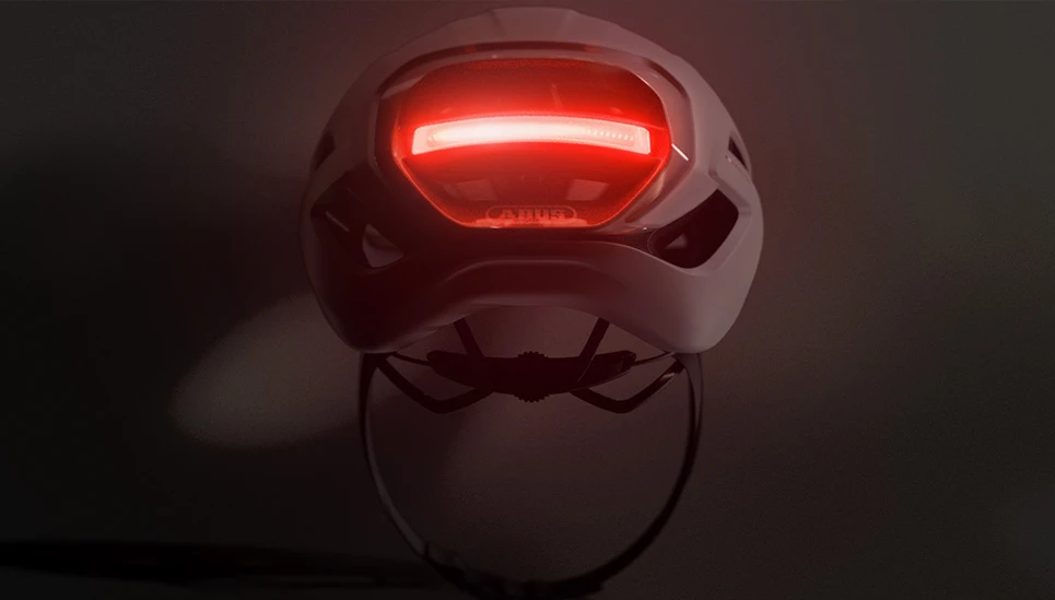 Nahaufnahme des Taipan LED Rücklichts Produktrendering © ABUS