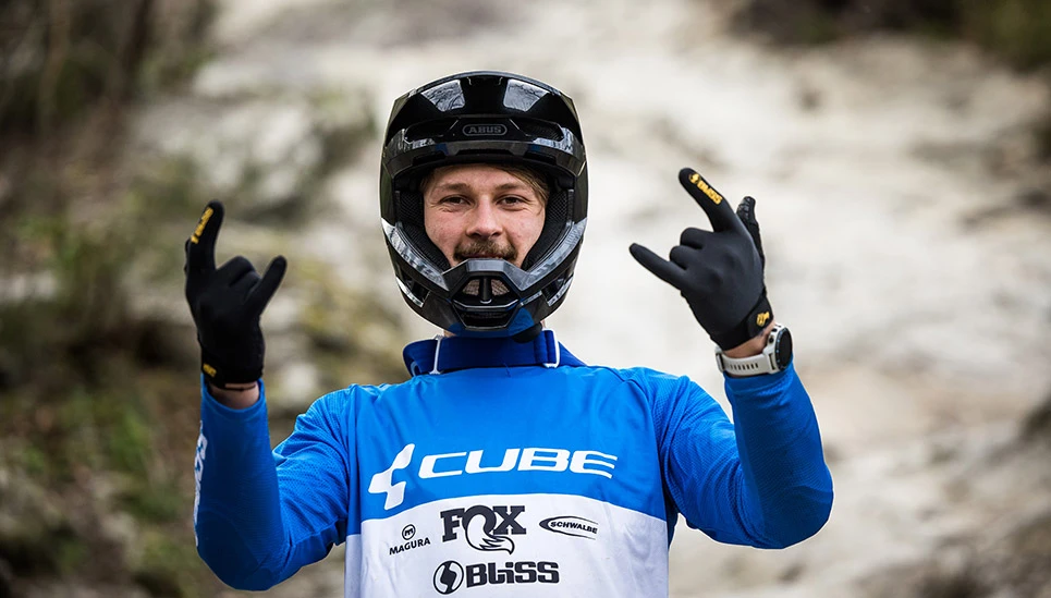 Max Hartenstern, Team Cube Factory Racing, with the ABUS HiDrop ©ABUS