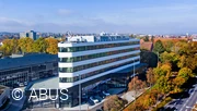 Das 1-Stern-Center Mercedes Benz in Regensburg. © ABUS