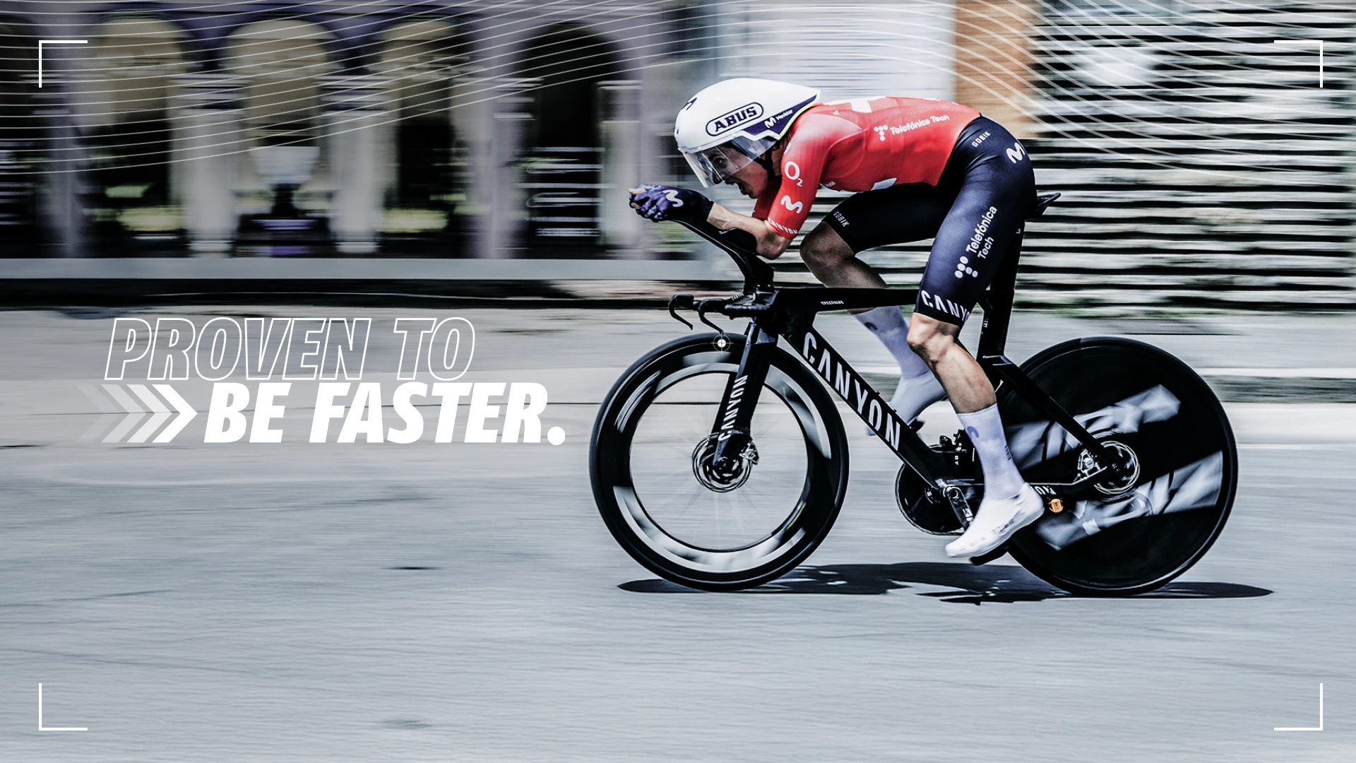 TimeShifter TT helmet cyclist on Canyon time trial bike, focusing on speed and aerodynamics © ABUS