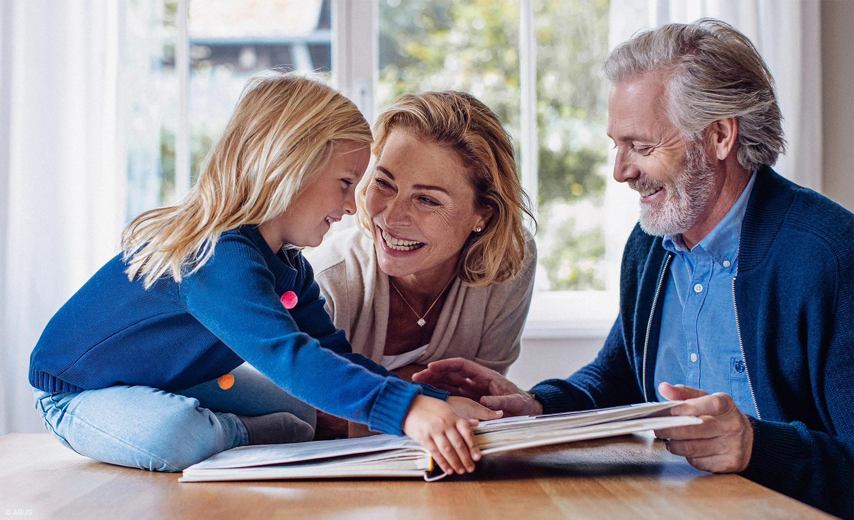 Discover our Theme Worlds and learn all you need to know about everyday safety and security © ABUS Discover our Theme Worlds and learn all you need to know about everyday safety and security © ABUS