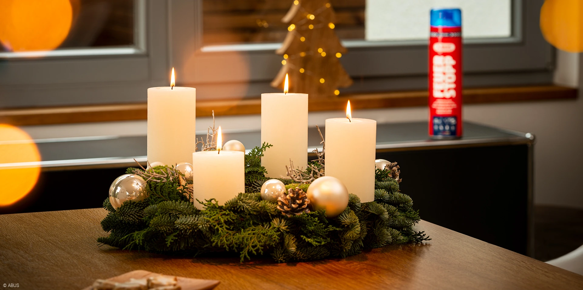 Unsere Produkte schützen Sie in der Adventszeit © ABUS Unsere Produkte schützen Sie in der Adventszeit © ABUS