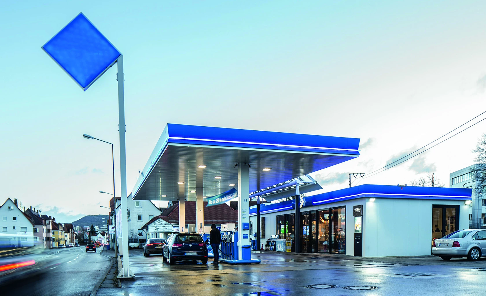Aalen petrol station shop trusts in ABUS video surveillance © ABUS
