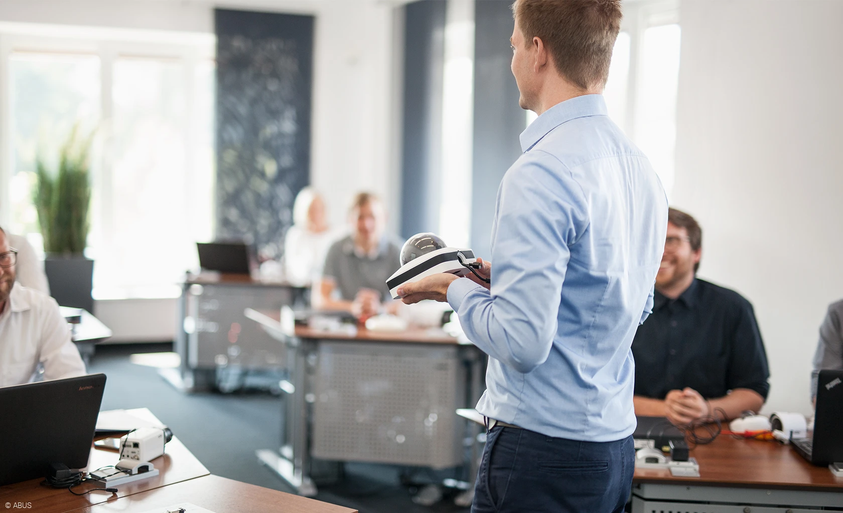 Schulungen zum Thema Videoüberwachung und Alarmtechnik © ABUS