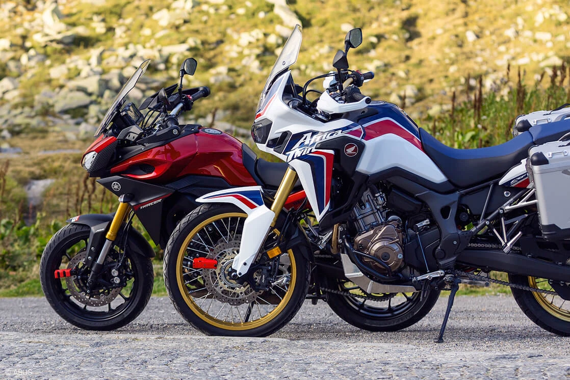 GRANIT™ Sledg 77 (left) & GRANIT™ Detecto XPlus™ 8077 (right)