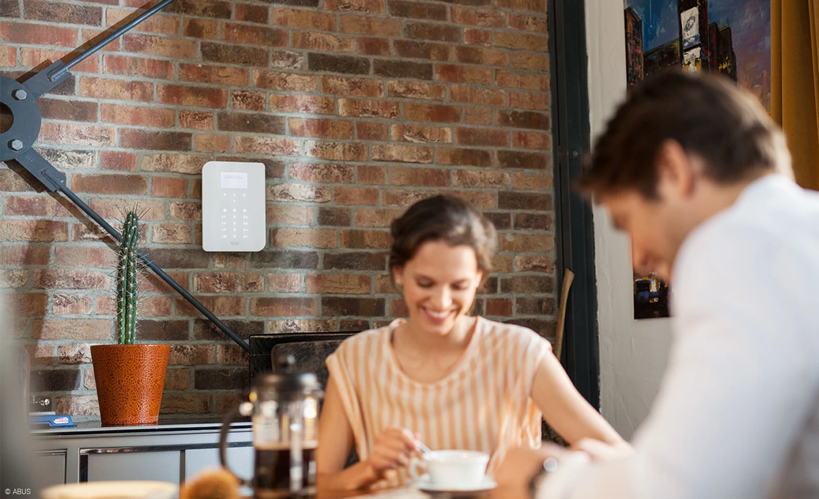 The Secvest alarm system - all-round protection for your home © ABUS