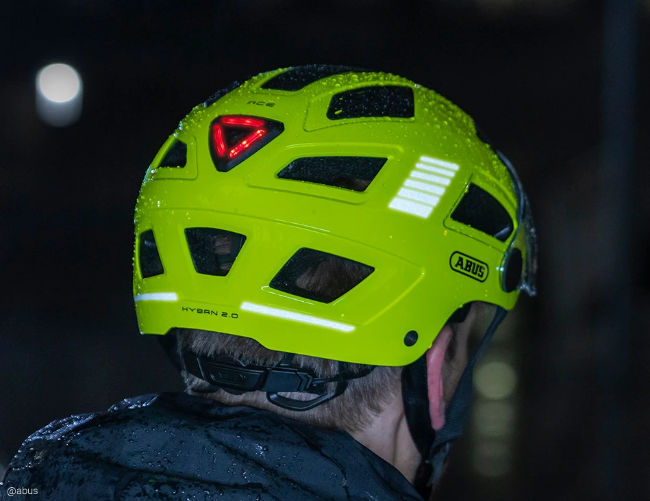 Velohelme in Signalfarben