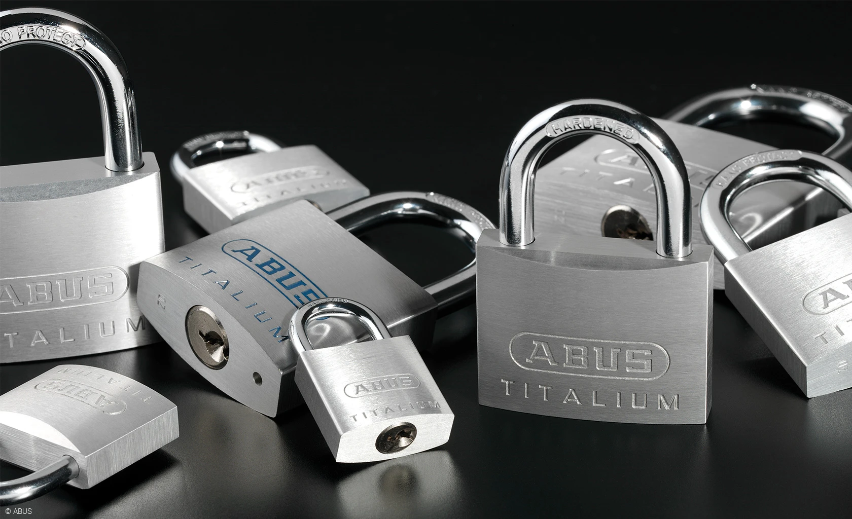 Stark, leicht, innovativ – unsere TITALIUM Vorhangschlösser © ABUS