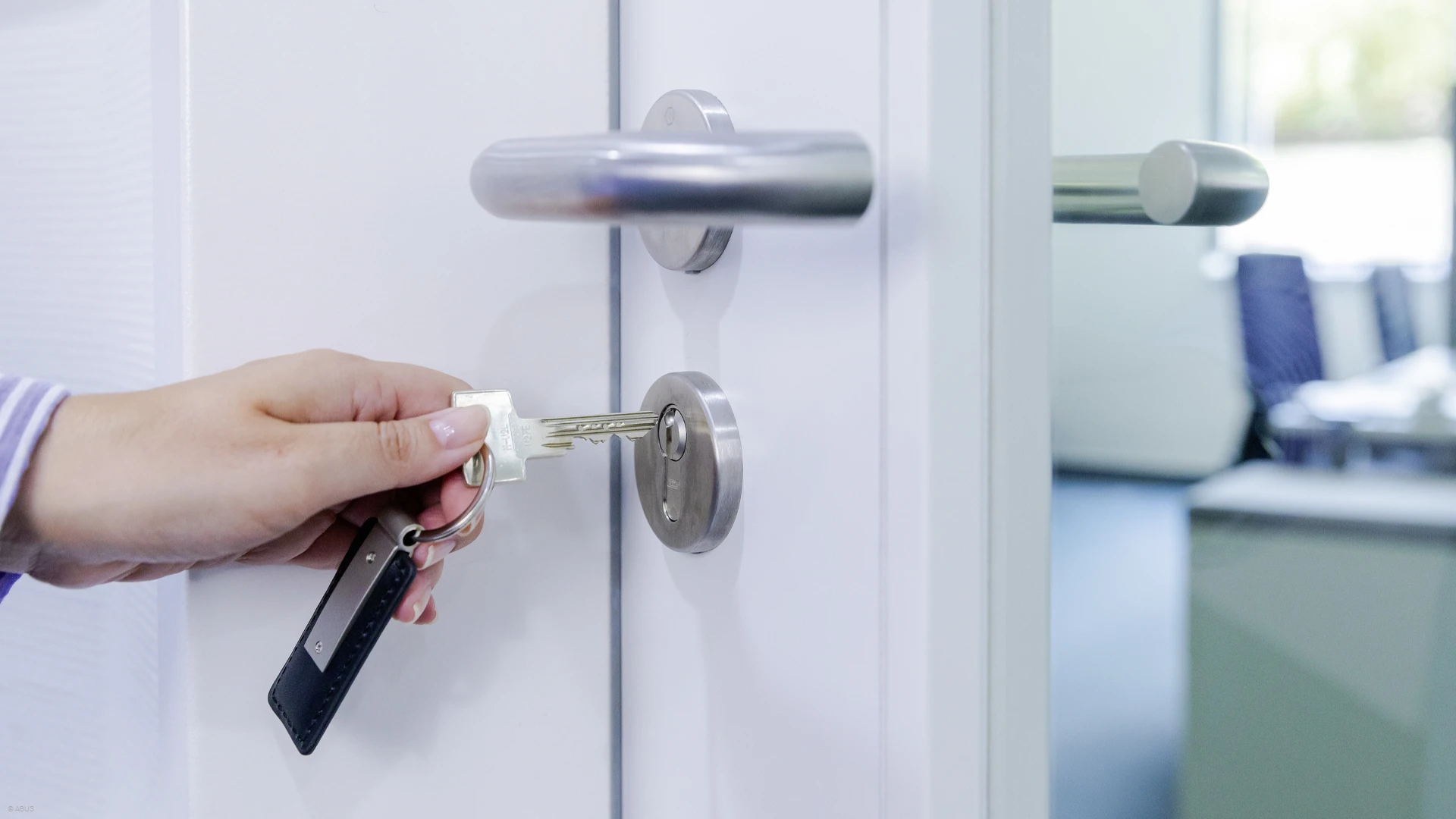 Who has access to which rooms? © ABUS