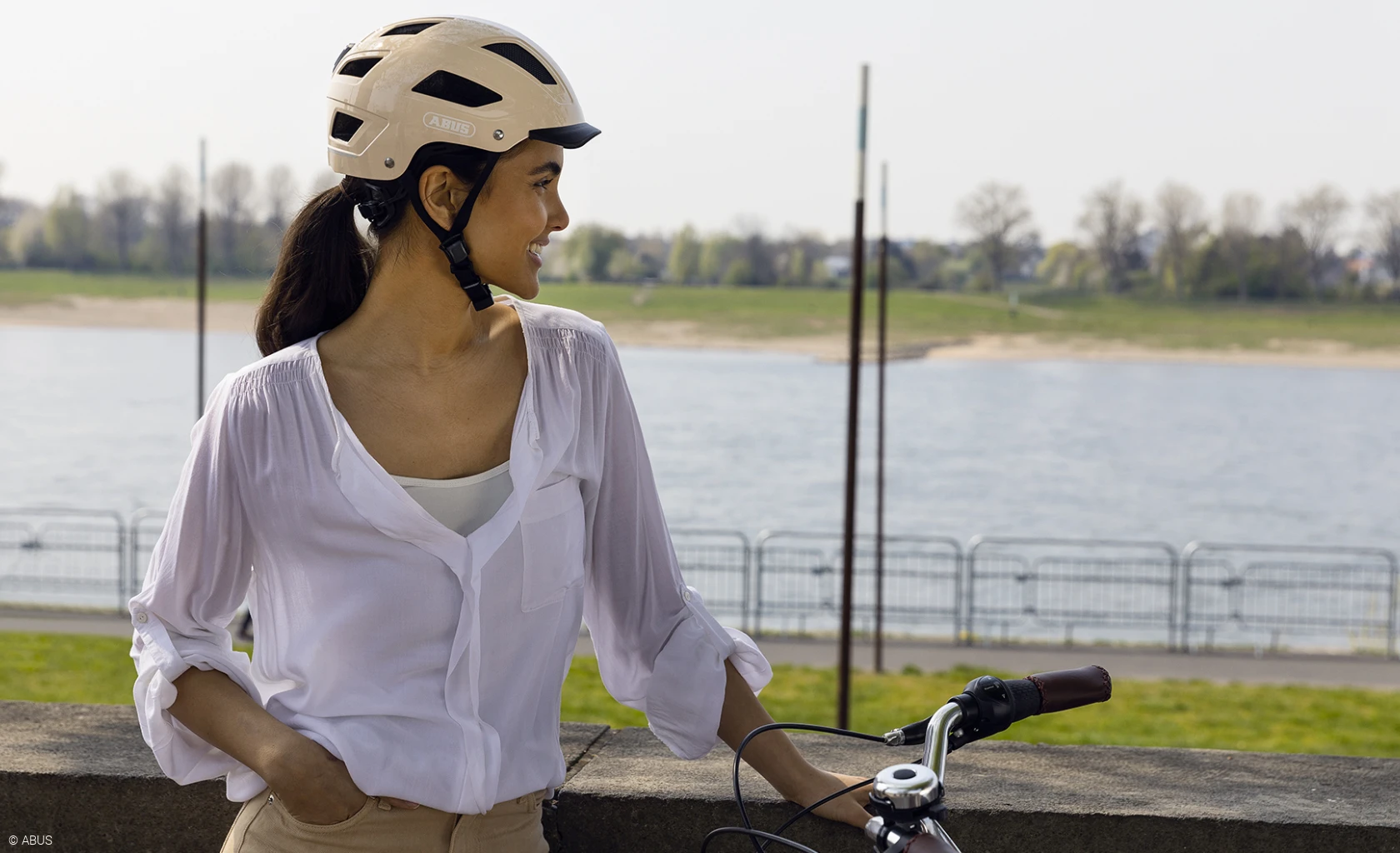 Hyban 2.0 Urban hjelm © ABUS