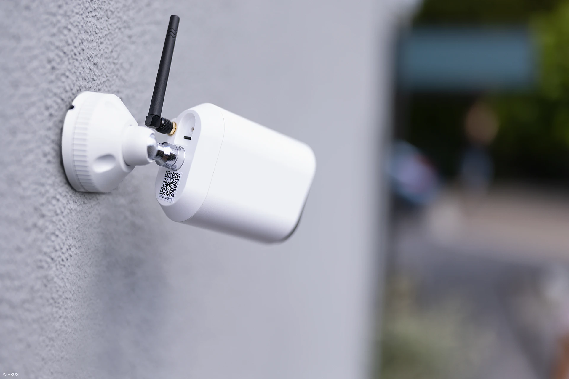 Die Montage und Inbetriebnahme der ABUS WLAN Außen Kamera gelingt auch Kamera-Einsteigern ohne Probleme © ABUS