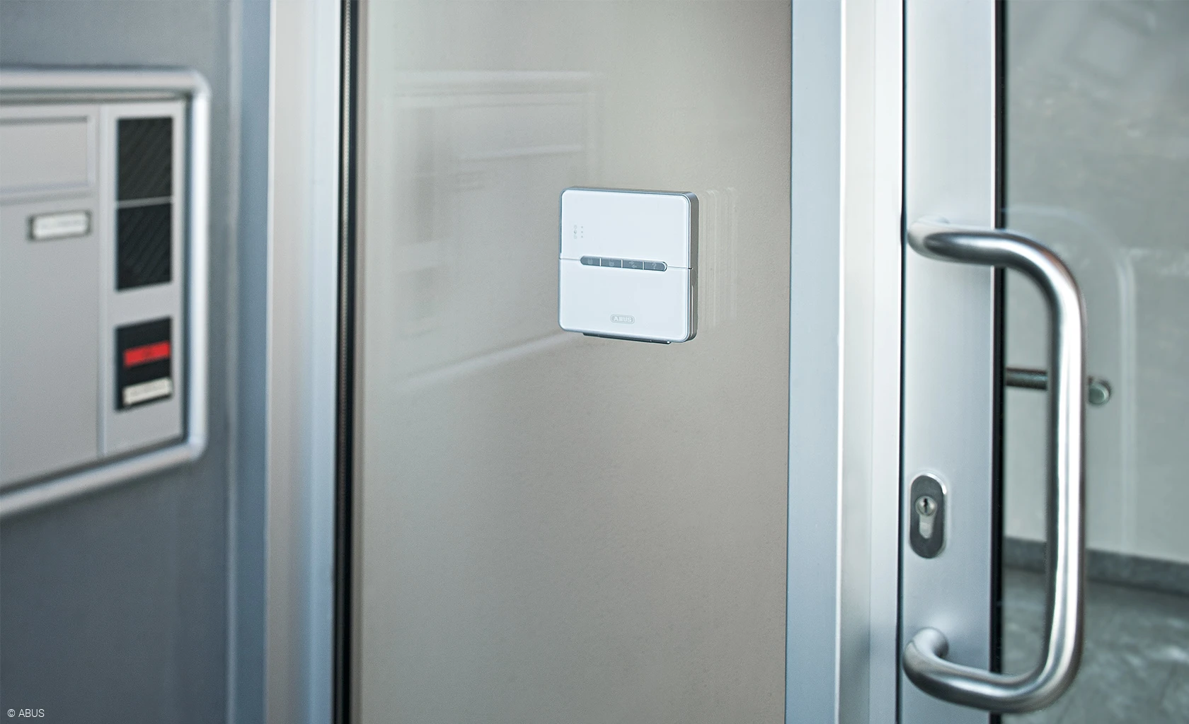 Operate the Terxon according to your and your business users' needs © ABUS