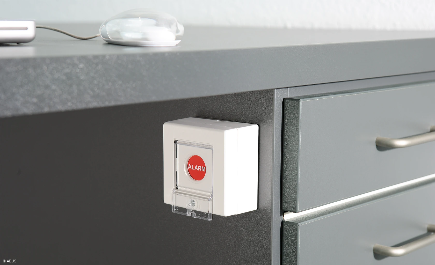 Different types of detectors are available for the many dangers of everyday life © ABUS