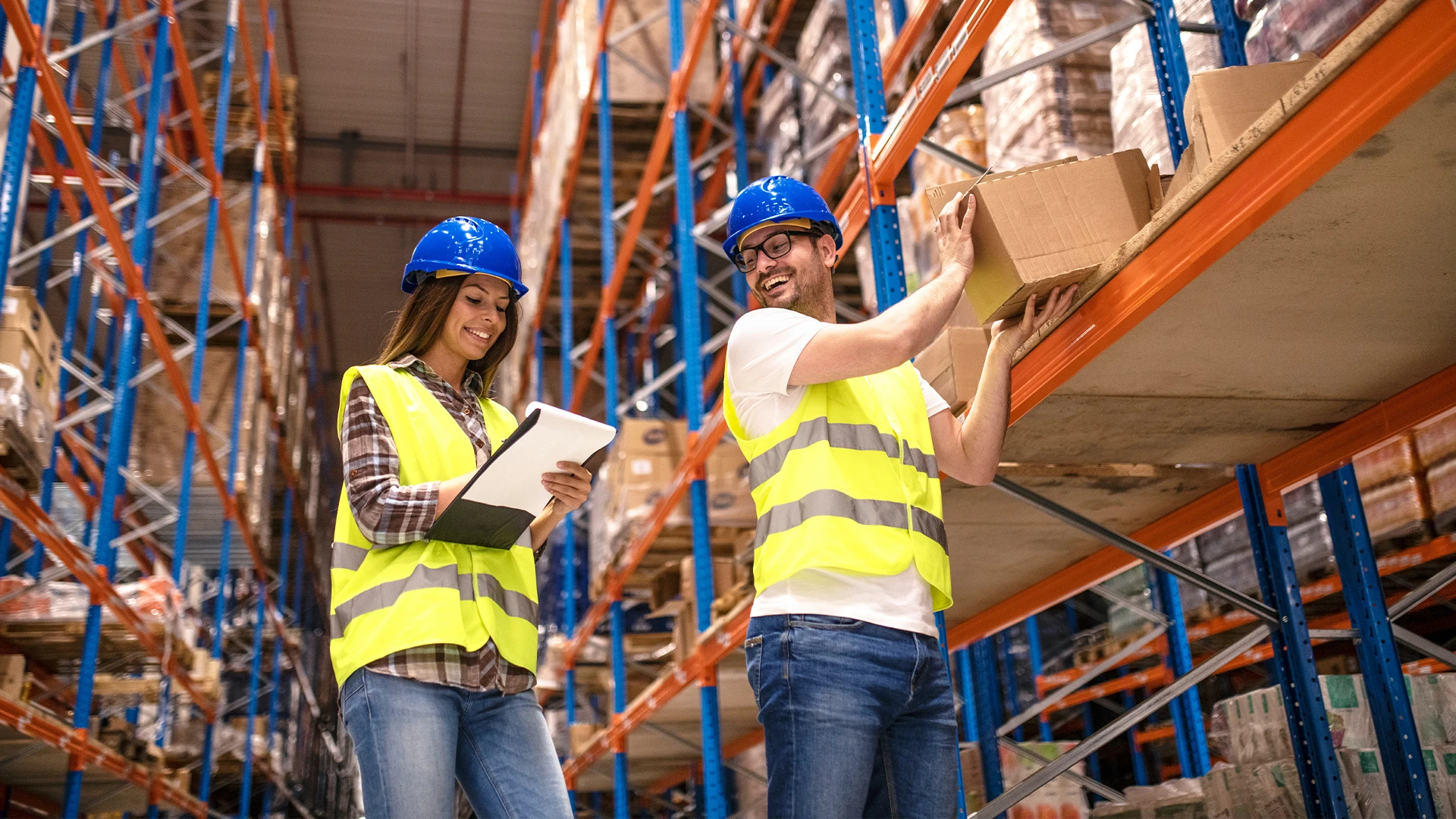 Verkehrswirtschaft bei ABUS studieren © Adobe Stock/littlewolf1989