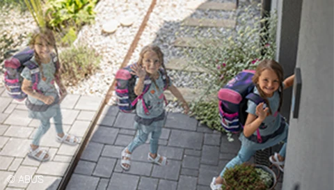 Alles Wichtige drauf - dank der ABUS Schwenk-Neige-Kameras © ABUS