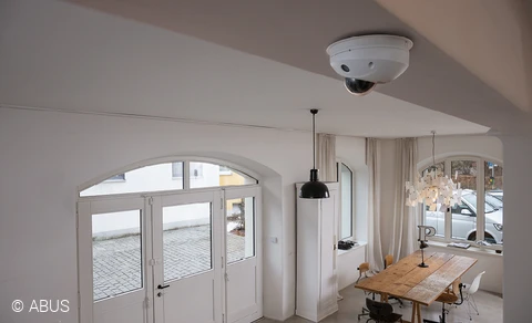 De accessoires maken uw draadloze Comfion-beveiligingssysteem veilig en uiterst handig. © ABUS