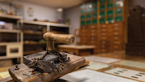 Régi és történelmi termékek és dokumentumok az ABUS archívumában. ©ABUS