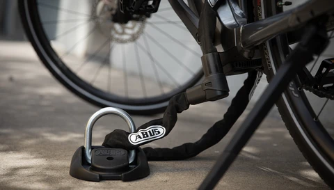 Wall/floor anchor ©ABUS