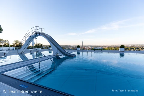 Mit Schwung hinein ins Badevergnügen