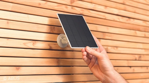 Fra advarselsskilte til solpaneler © ABUS