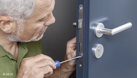 Zylindertausch © ABUS