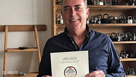 Von Kunden empfphlen: ABUS ist Deutschlands beliebtester Anbieter 2021 im Bereich Life & Living © ABUS