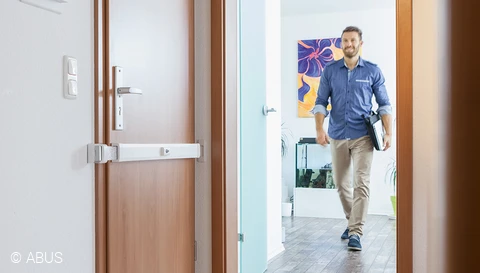 Discover ABUS products for securing doors © ABUS