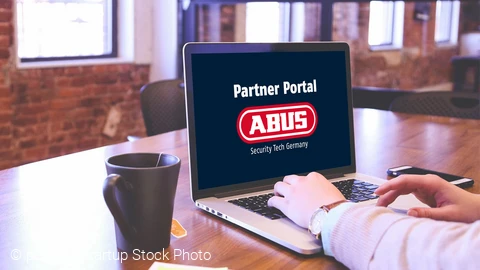 Partner Portale Logins © pexels - Startup Stock Photo