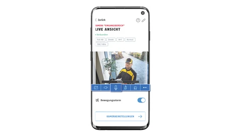Sehen Sie in der Live-Ansicht der App, wer vor der Türe steht. © ABUS