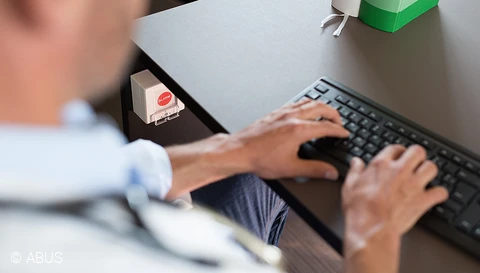 Secvest Melder informieren rechtzeitig über Gefahren © ABUS