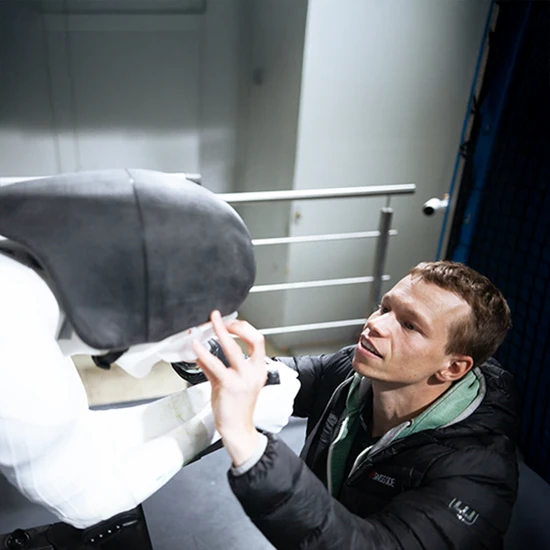 Design engineer Björn Scheibner from SiwssSide © ABUS