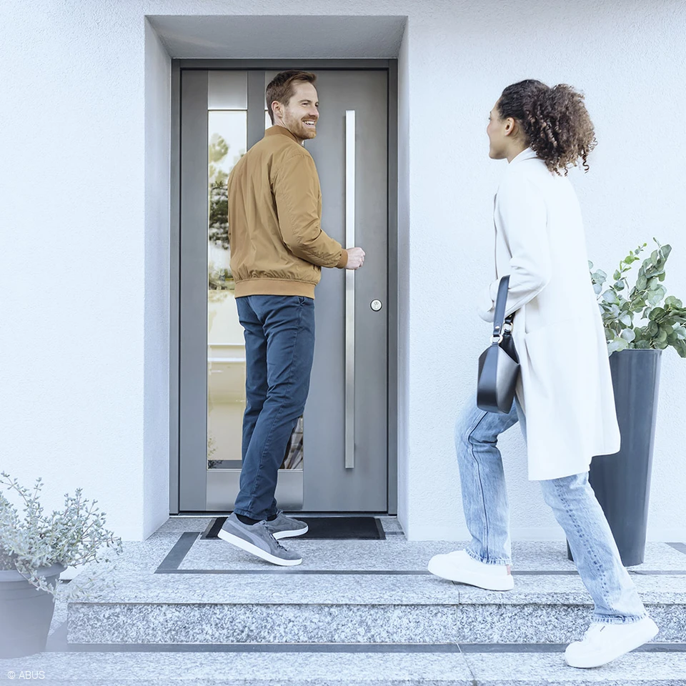 Der Magtec als klimaneutraler Profilzylinder für Ihr Zuhause © ABUS