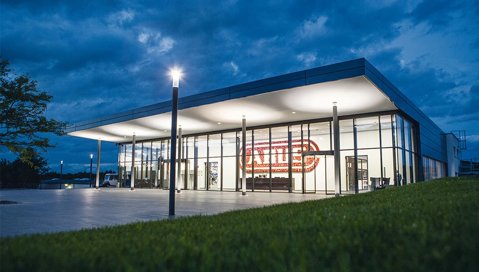 ASW päämajassa yöllä © ABUS