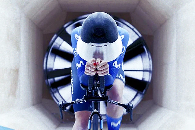 Athlet of team movistar in wind tunnel test © ABUS