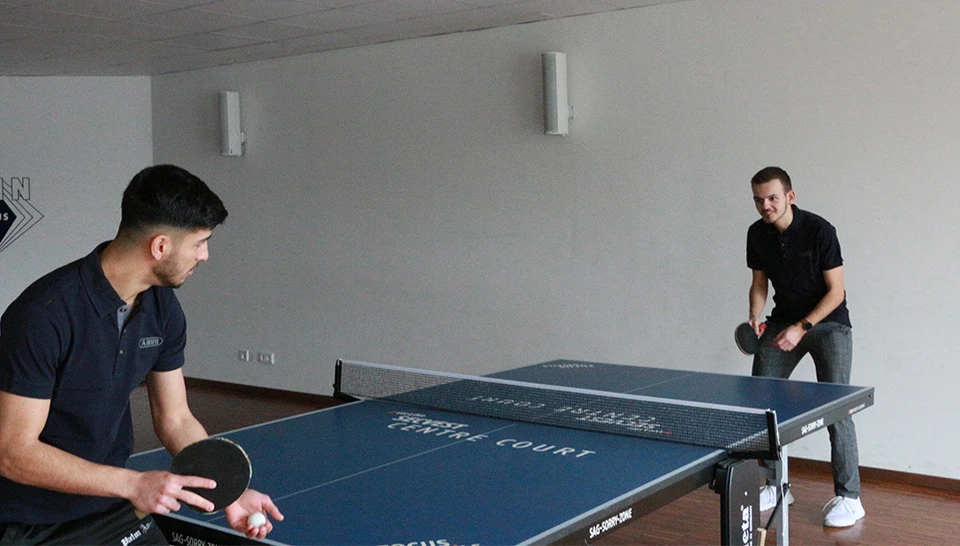 Unternehmensalltag - Tischtennis © ABUS
