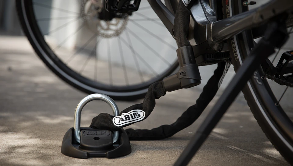 Wall/floor anchor ©ABUS