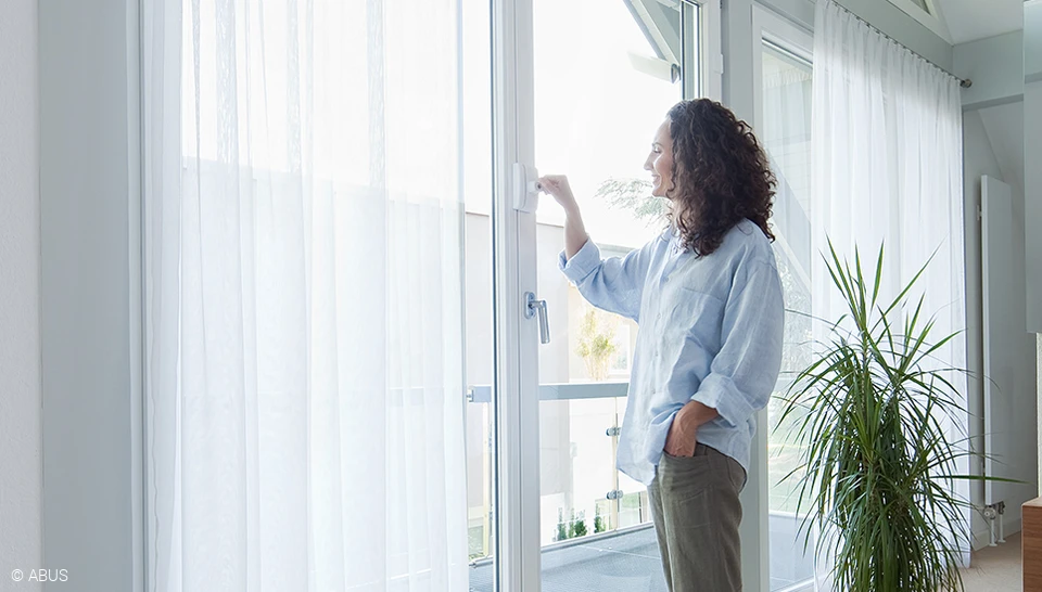 Carefree living – with our window security locks © ABUS