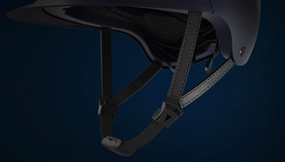 Helmgurte aus veganem Leder beim AirLuxe / ©ABUS