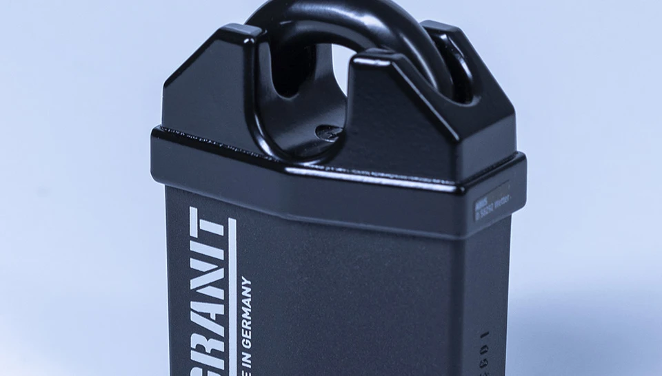 Zbliżenie na granit © ABUS