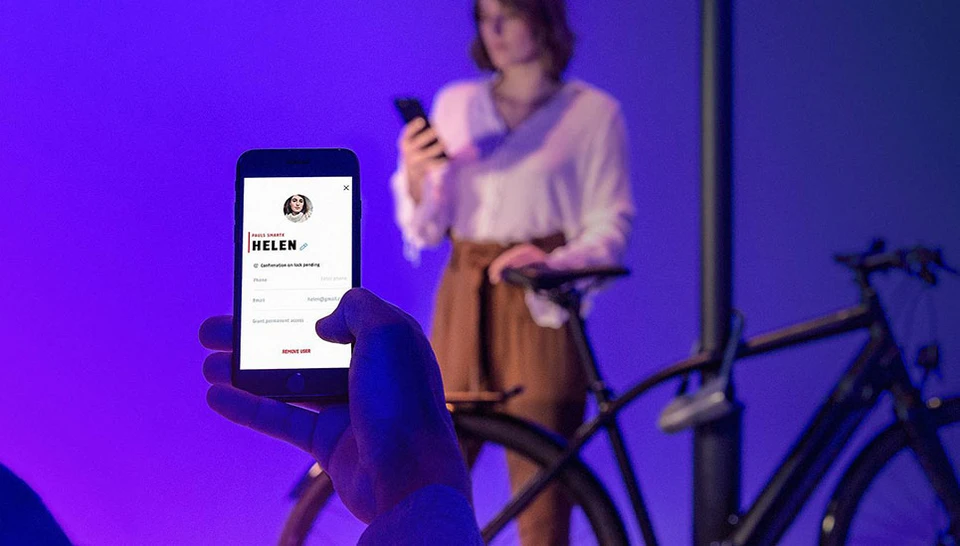 770A SmartX - Multiple locks can be managed in the app - ideal for families. © ABUS