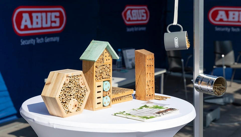Die Zukunft ist bienenfreundlich. Viele Infos rund um Bienen gab es am Bienen-Stand. © ABUS