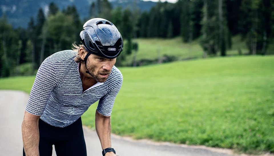 abus gamechanger bike helmet Game Changer all3sports Strategic rear profile smooths airflow separation for reduced turbulence Abus Gamechanger 2.0 MIPS Aero