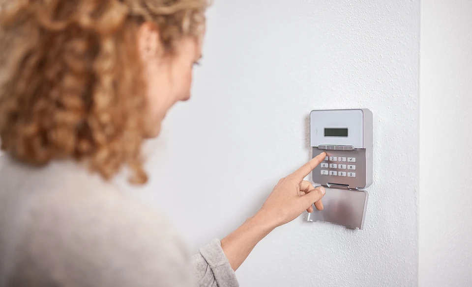 Flexible and convenient protection – with the Terxon alarm system © ABUS