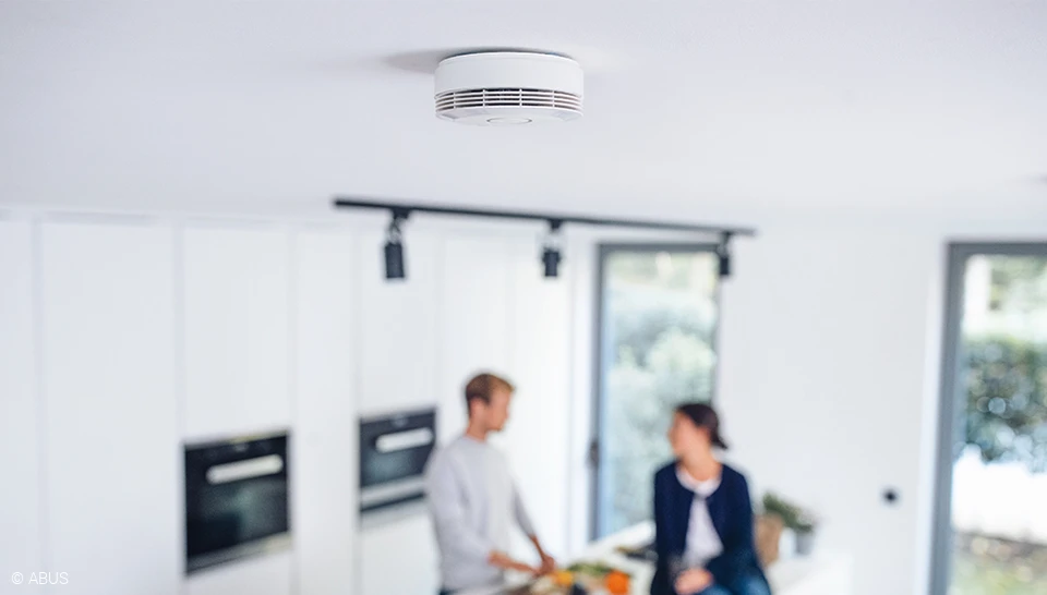 When there's a fire, smoke alarms save lives - just like the Secvest wireless smoke alarm © ABUS