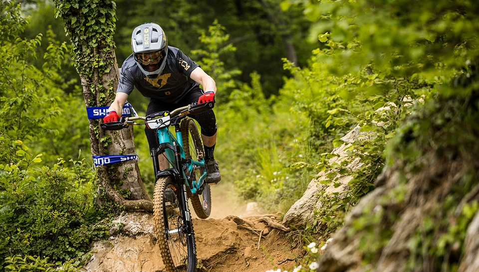 Christian Textor, Team Enduro - YT-Mob, med ABUS HiDrop i Pietra Ligure/Italia. ©Boris Beyer