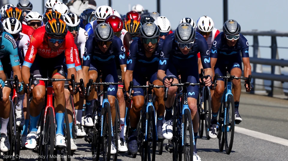MoviStar ryttere til TDF i Danmark © ABUS