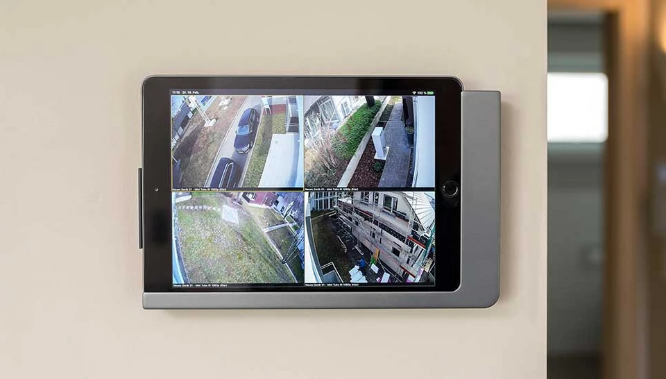 Thanks to ABUS video surveillance, you always have an eye on what's happening around the show home. © ABUS