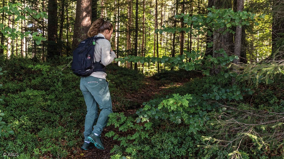 With our animal repellent spray you are well equipped on the road © ABUS